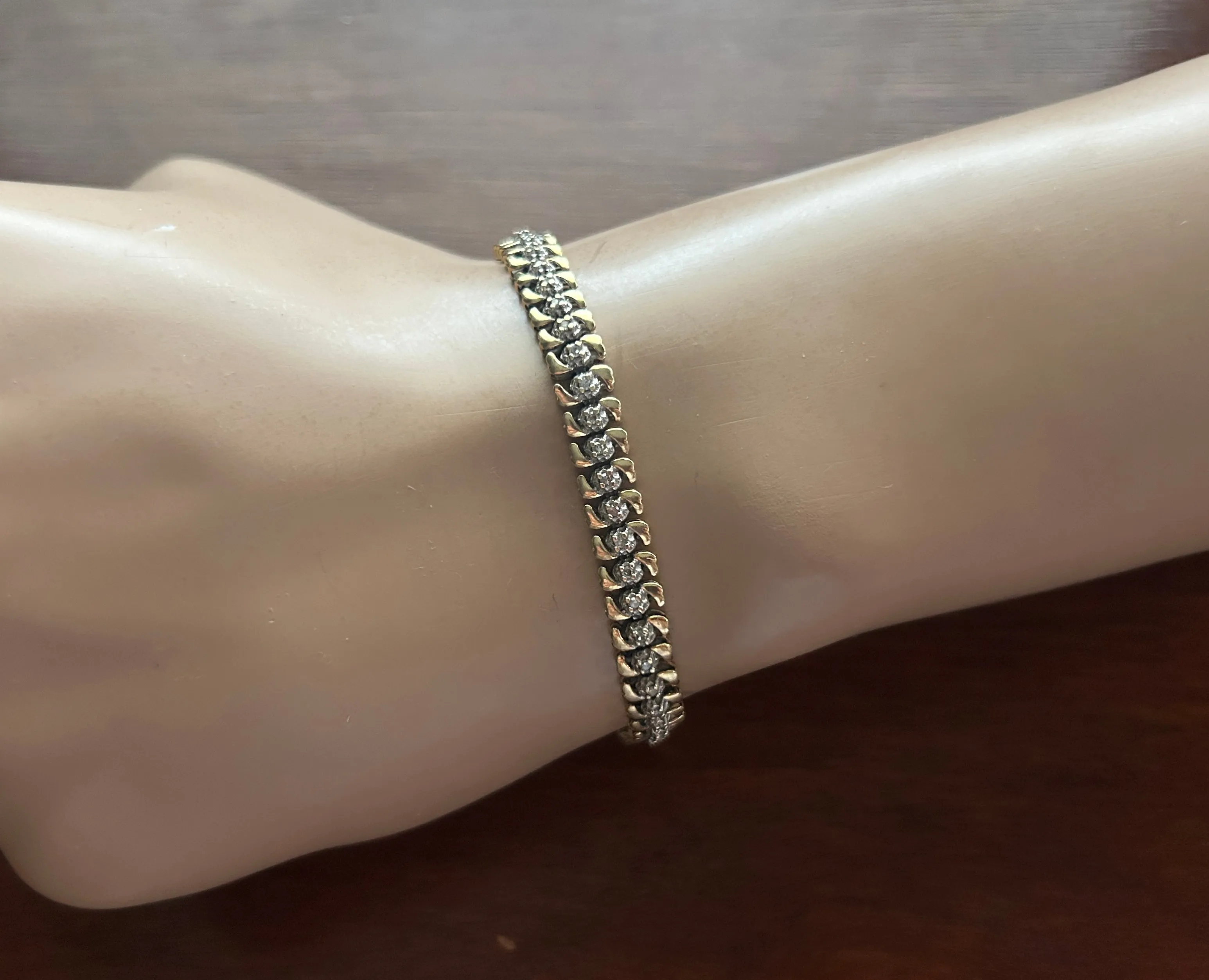 10k Yellow Gold .50ctw Diamond Tennis Bracelet 7 5/8" Long x 7mm Wide Signed WM