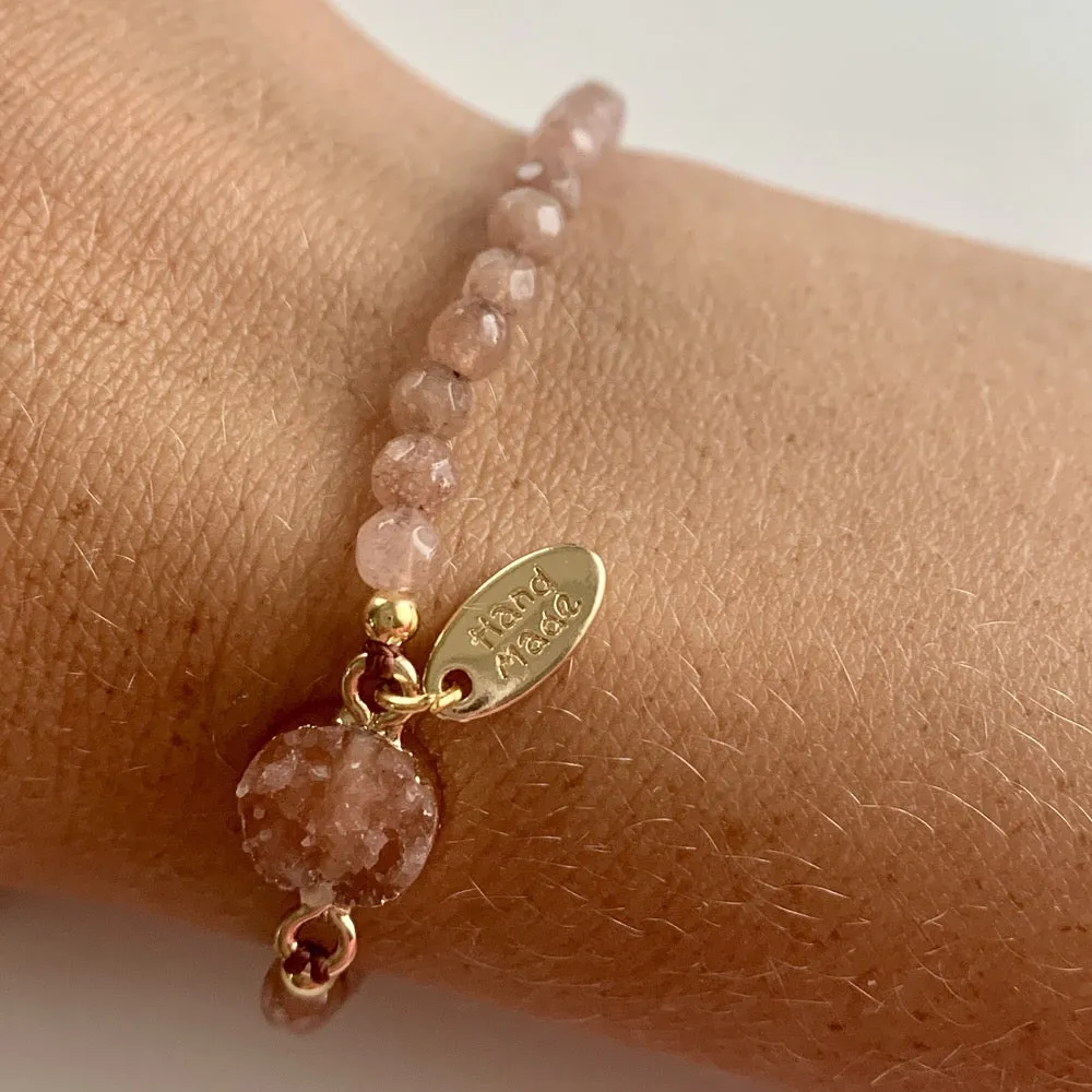 Armband 'Moonstone' (donker roze)