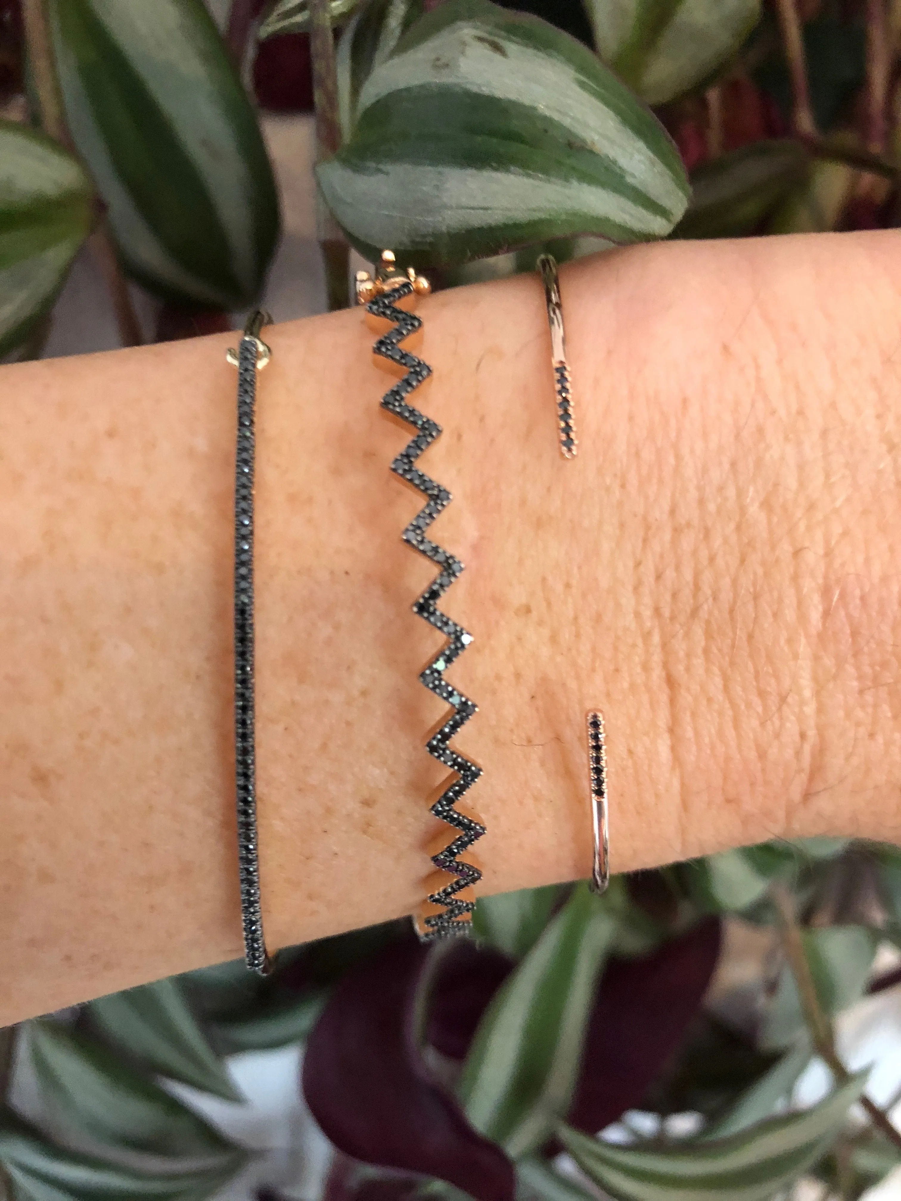 Black Diamond Zig Zag Bracelet