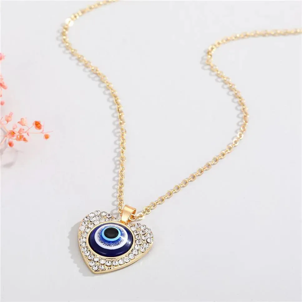 Gold Plated Stone Decor Plated Heart-Shaped Evil Eye Pandent Necklace Zircon Alloy Necklace