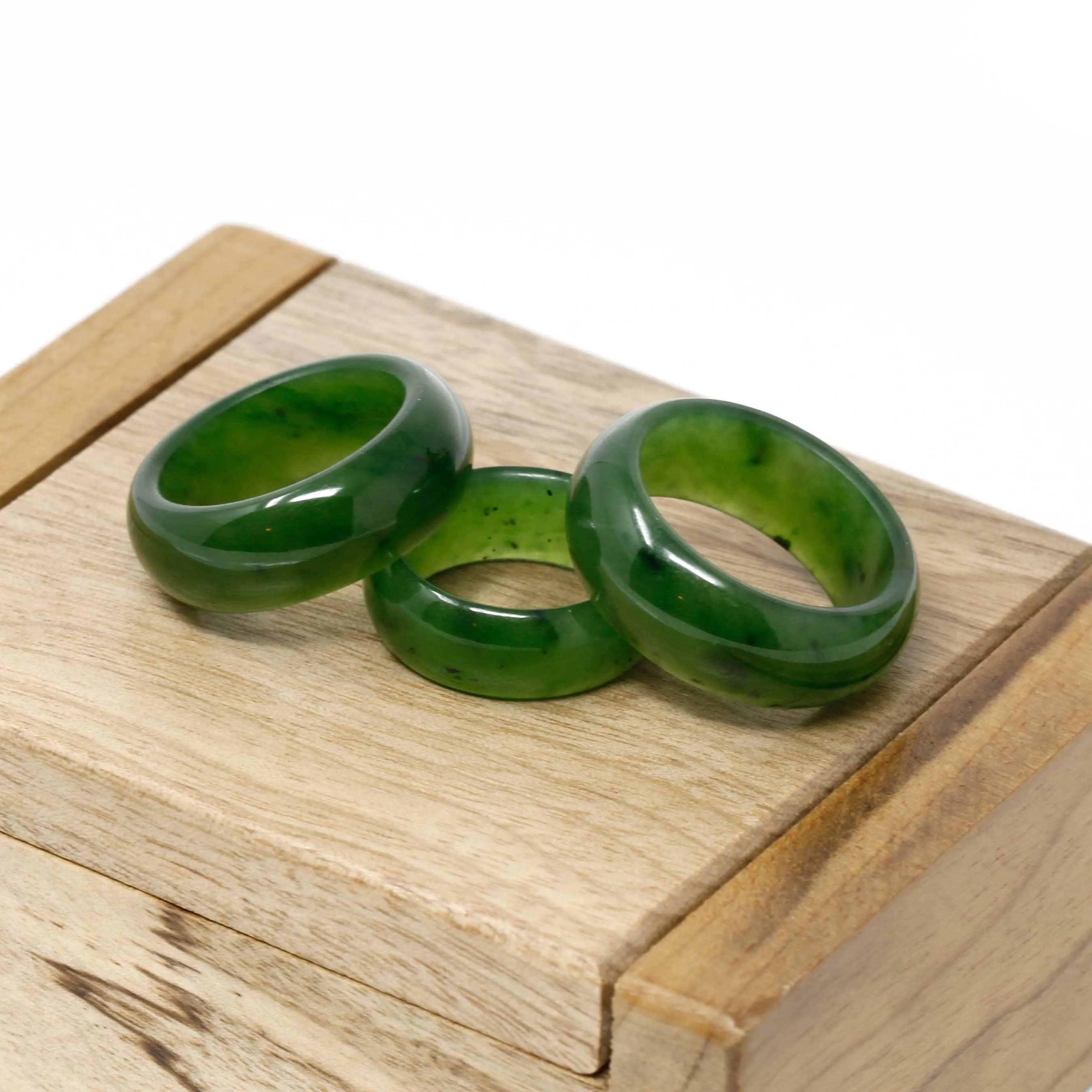 Natural Forest Green Nephrite Jade Band Ring