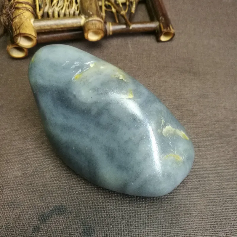 Natural Hetian Jade Rough Nephrite Raw (560g,11X6X5.8cm)