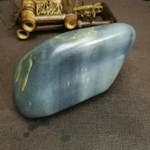 Natural Hetian Jade Rough Nephrite Raw (560g,11X6X5.8cm)