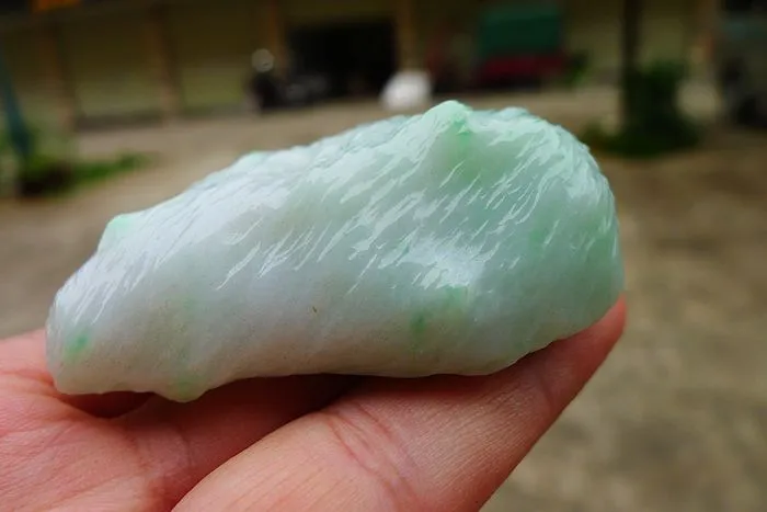 Natural Jade Rough Jadeite Raw (114g,6.1X4.3X2.2cm)