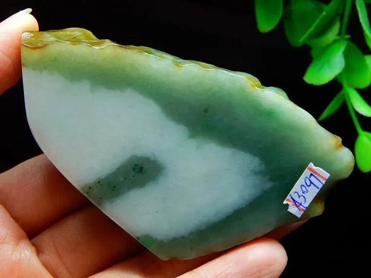 Natural Jade Rough Jadeite Raw (149g, 77X43X28mm)