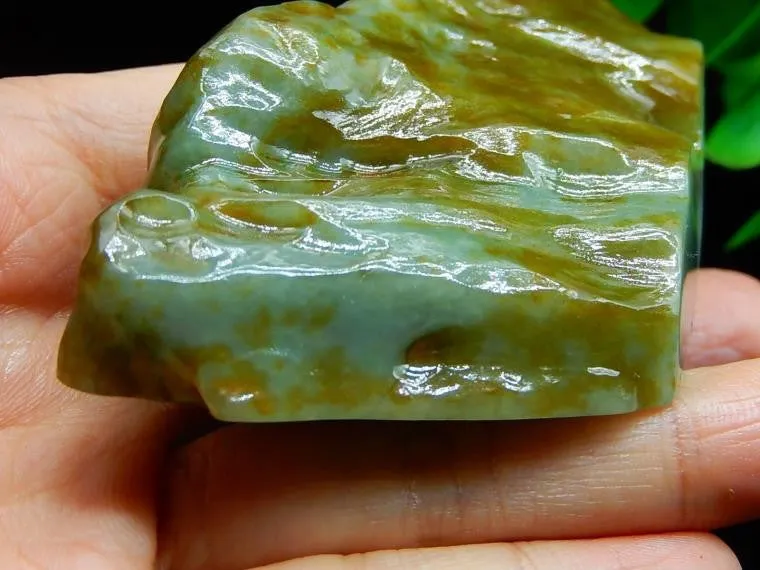 Natural Jade Rough Jadeite Raw (149g, 77X43X28mm)