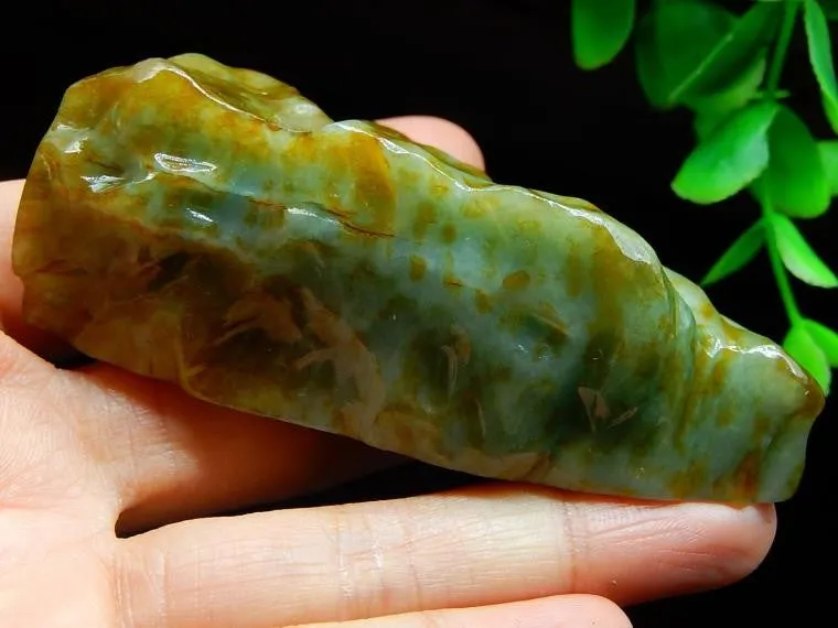 Natural Jade Rough Jadeite Raw (149g, 77X43X28mm)