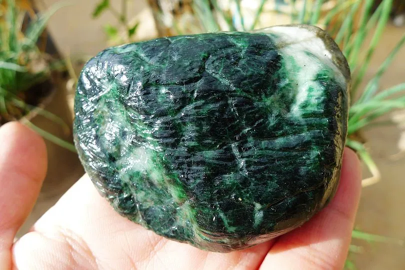 Natural Jade Rough Jadeite Raw (185g,7.3X5.8X2.7cm)