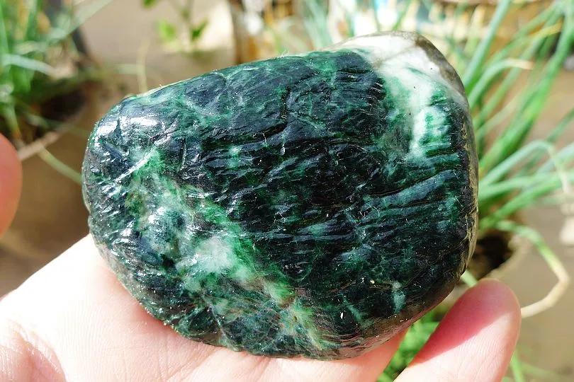 Natural Jade Rough Jadeite Raw (185g,7.3X5.8X2.7cm)