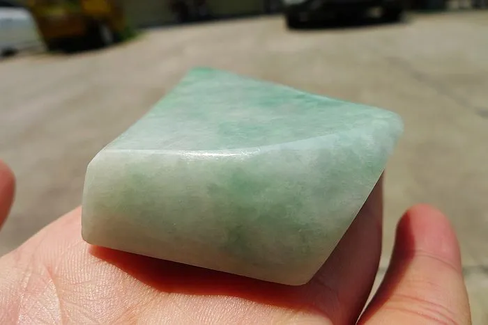 Natural Jade Rough Jadeite Raw (195g,8.5X5.8X1.6cm)