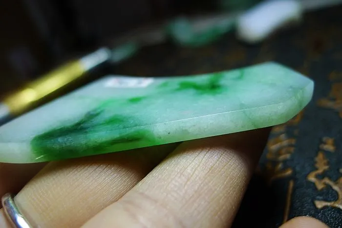 Natural Jade Rough Jadeite Raw (23g,6.4X3.4X0.4cm)