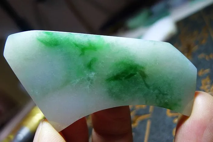 Natural Jade Rough Jadeite Raw (23g,6.4X3.4X0.4cm)