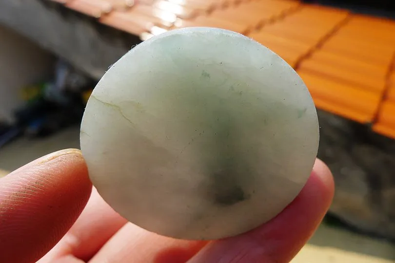 Natural Jade Rough Jadeite Raw (43g,4.2X4.2X0.9cm)