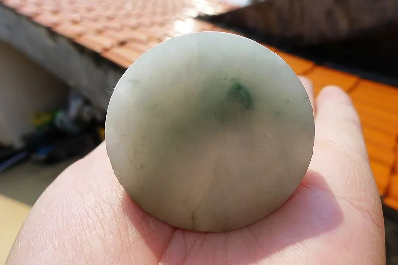 Natural Jade Rough Jadeite Raw (43g,4.2X4.2X0.9cm)