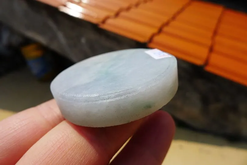 Natural Jade Rough Jadeite Raw (43g,4.2X4.2X0.9cm)