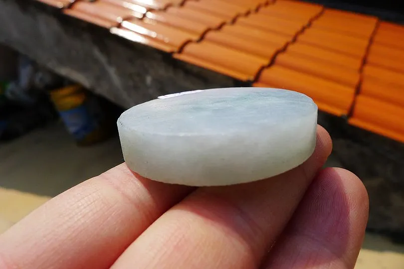 Natural Jade Rough Jadeite Raw (43g,4.2X4.2X0.9cm)