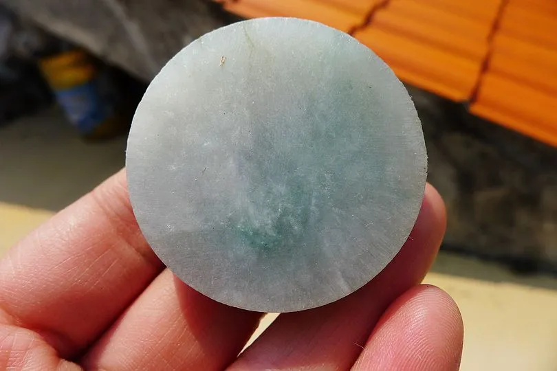 Natural Jade Rough Jadeite Raw (43g,4.2X4.2X0.9cm)