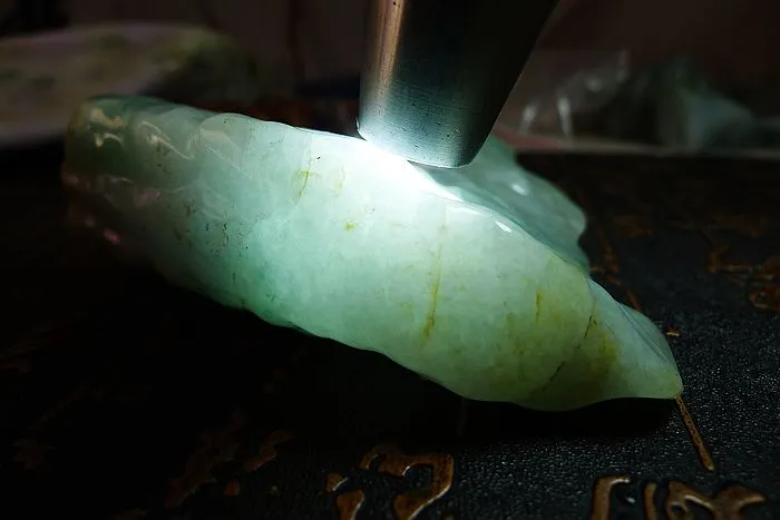 Natural Jade Rough Jadeite Raw (510g,11.8X10.3X3.3cm)