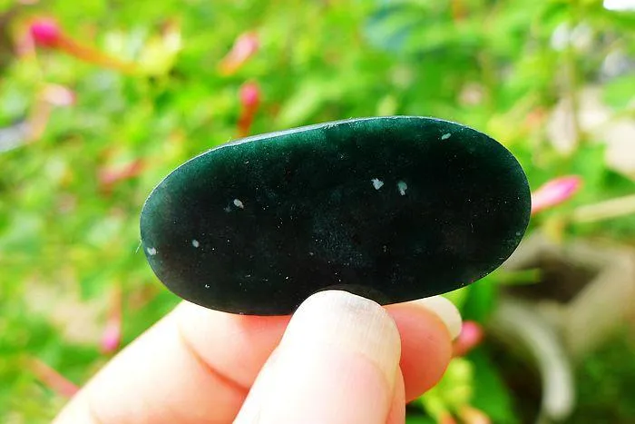 Natural Jade Rough Jadeite Raw (7.2g,3.8X1.9X0.3cm)