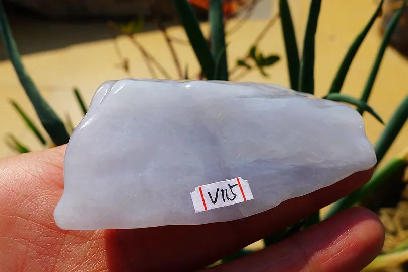 Natural Jade Rough Jadeite Raw (88.6g,6.9X4.6X1.6cm)