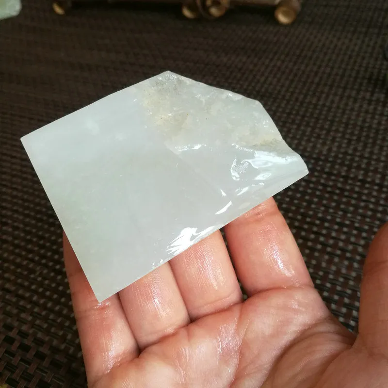 Natural Kunlun Jade Rough Nephrite Raw (106g, 6.5X4.5X1.2cm)