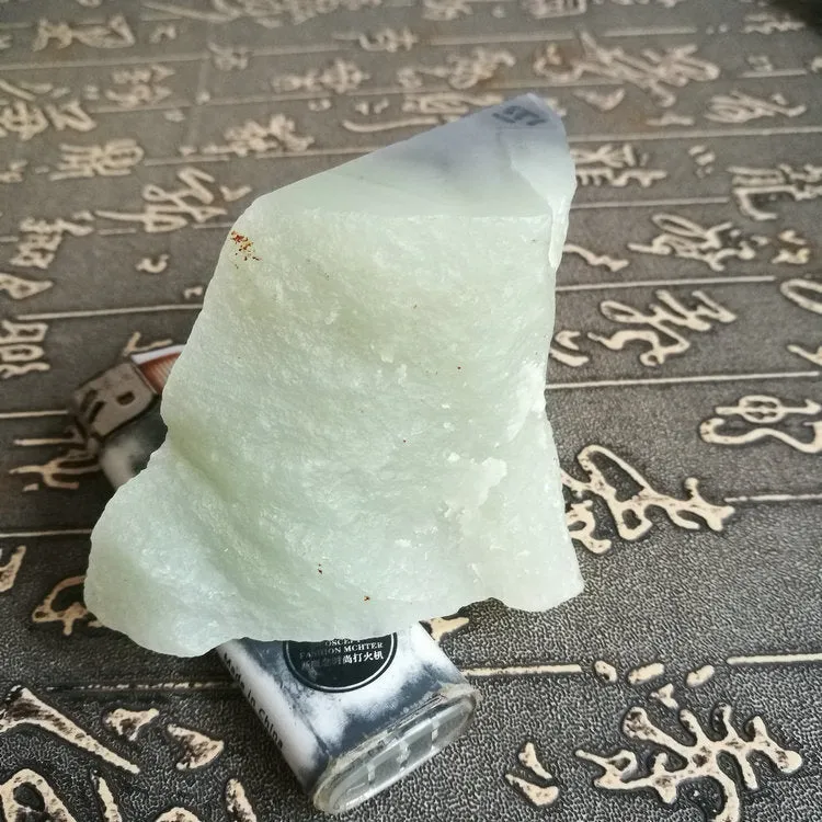 Natural Kunlun Jade Rough Nephrite Raw (177g, 8.5X4.5X2.5cm)