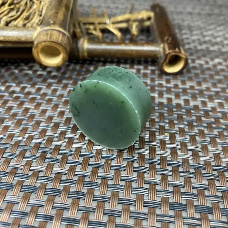 Natural Kunlun Jade Rough Nephrite Raw (23g,2.8X1.2cm)