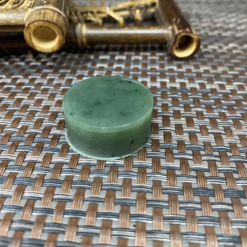 Natural Kunlun Jade Rough Nephrite Raw (23g,2.8X1.2cm)