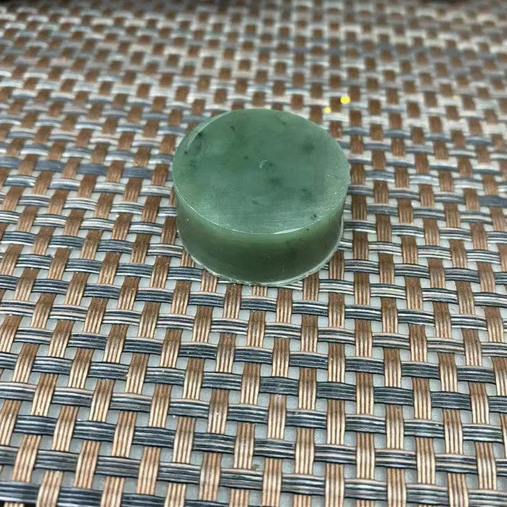 Natural Kunlun Jade Rough Nephrite Raw (23g,2.8X1.2cm)