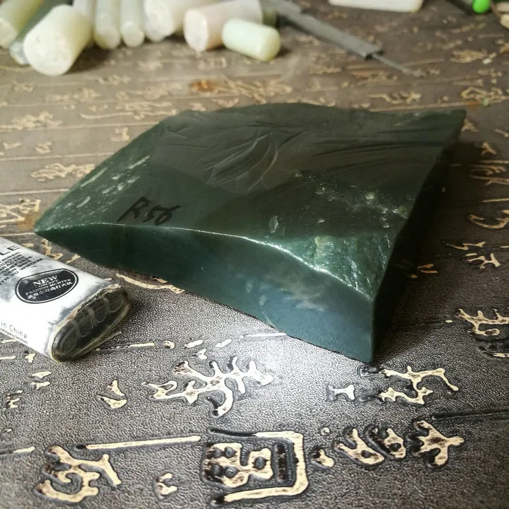 Natural Kunlun Jade Rough Nephrite Raw (504g, 11.5X10X2cm)