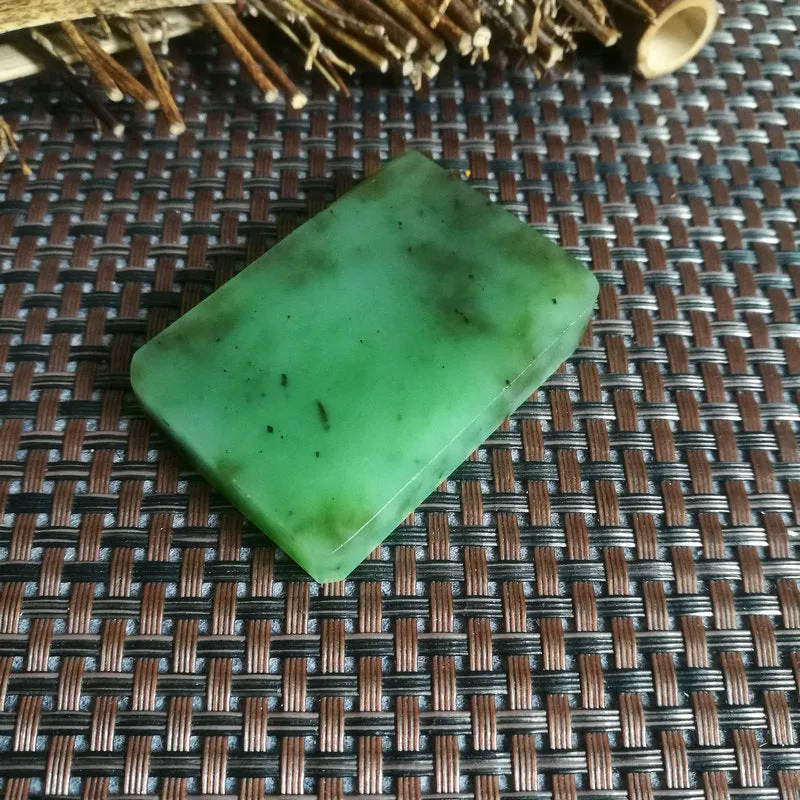 Natural Kunlun Jade Rough Nephrite Raw (52g,5.1X3.5X1cm)