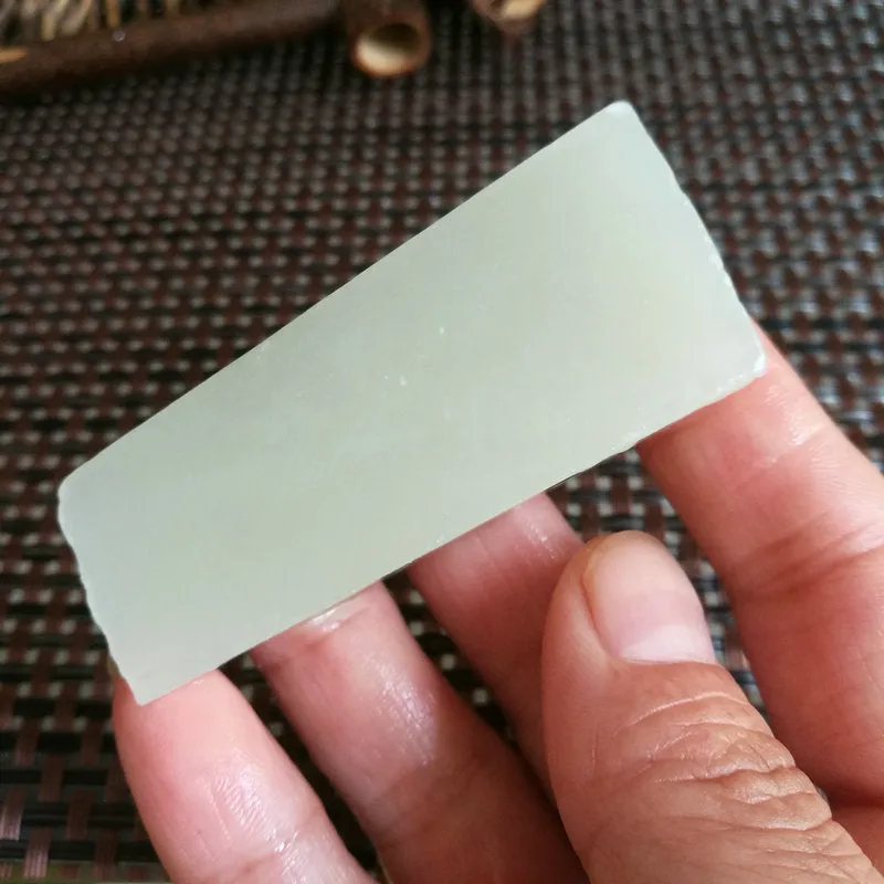 Natural Kunlun Jade Rough Nephrite Raw (63g, 6X2.3X1.8cm)