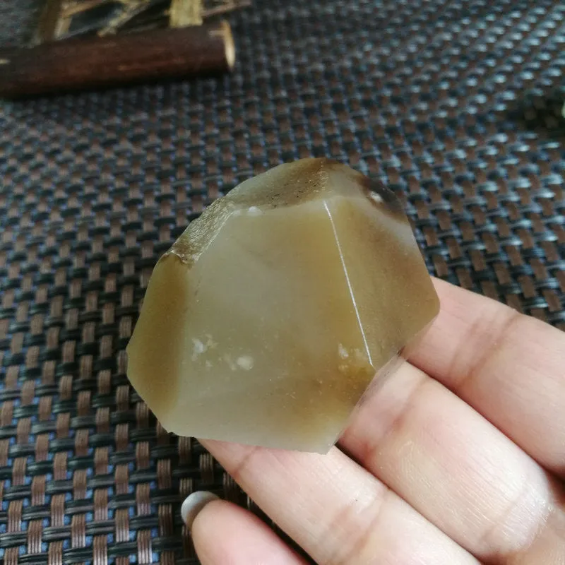 Natural Kunlun Jade Rough Nephrite Raw (71g,3.8X3.5X2.7cm)