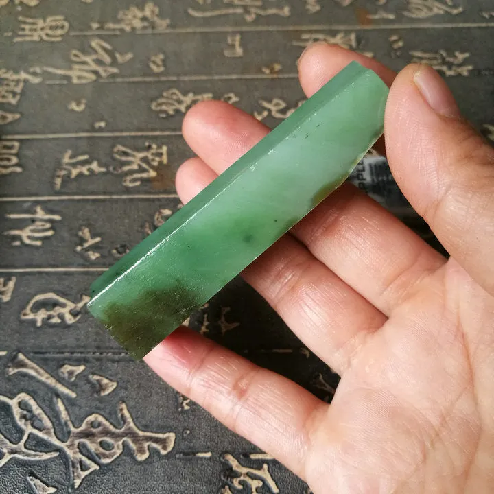 Natural Kunlun Jade Rough Nephrite Raw (76g, 7.3X1.9X1.5cm)