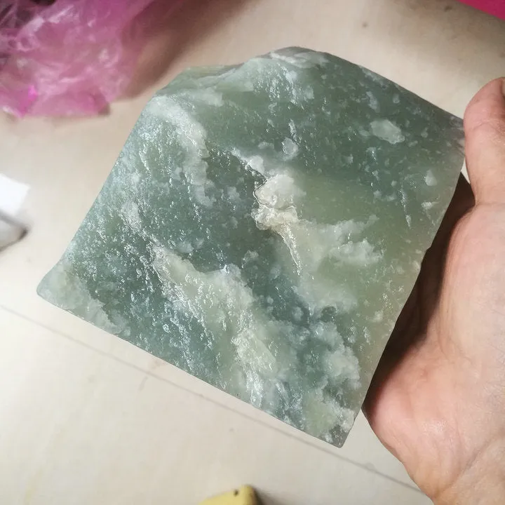 Natural Kunlun Jade Rough Nephrite Raw (849g, 10.5X9.5X3.5cm)