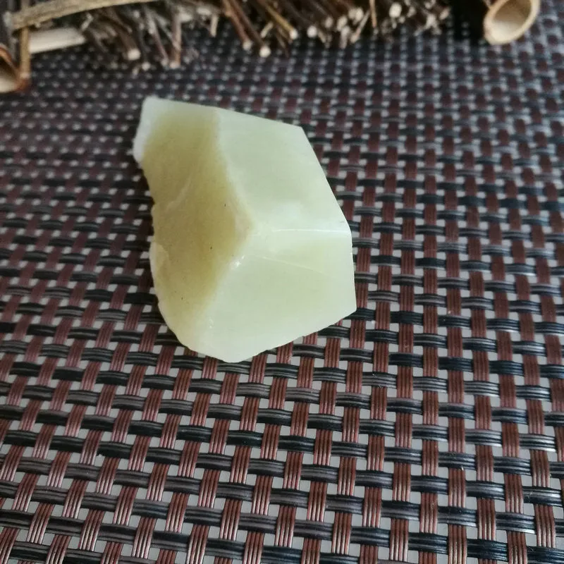 Natural Kunlun Jade Rough Nephrite Raw (85g,7X3X1.5cm)