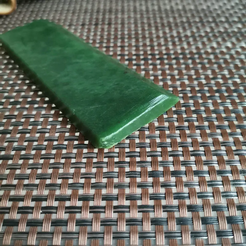 Natural Kunlun Jade Rough Nephrite Raw (88g, 9.5X4.3X0.8cm)