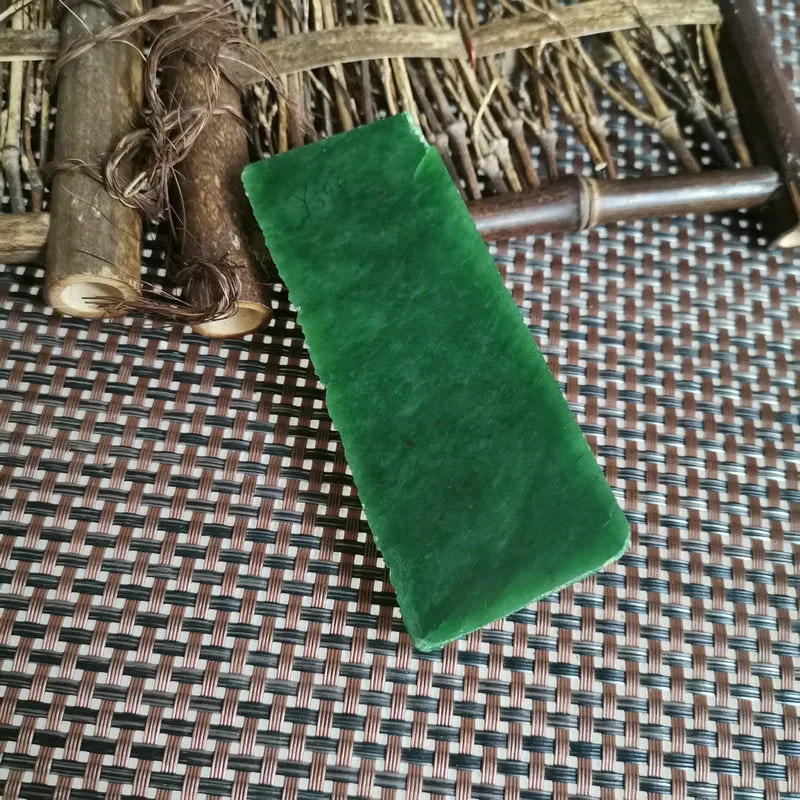 Natural Kunlun Jade Rough Nephrite Raw (88g, 9.5X4.3X0.8cm)