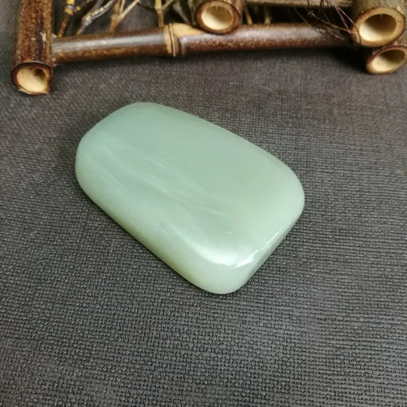 Natural Kunlun Jade Rough Nephrite Raw (91g, 6.4x4.4x1.4cm)