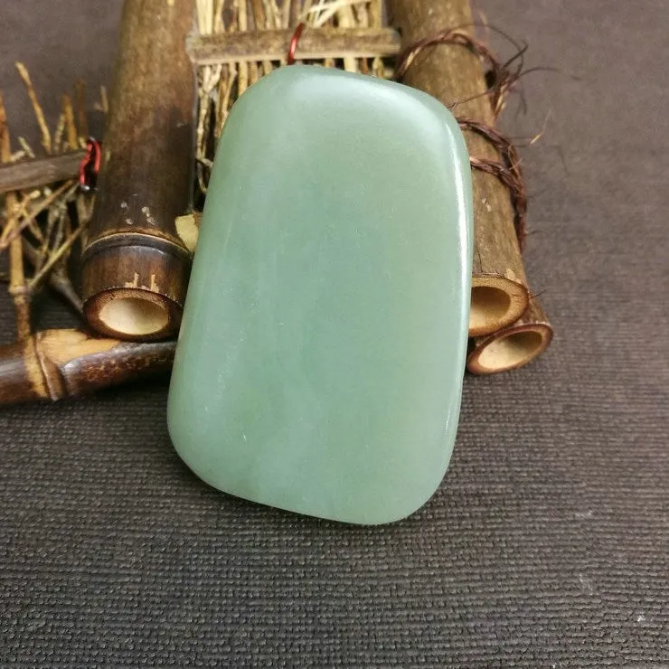 Natural Kunlun Jade Rough Nephrite Raw (91g, 6.4x4.4x1.4cm)