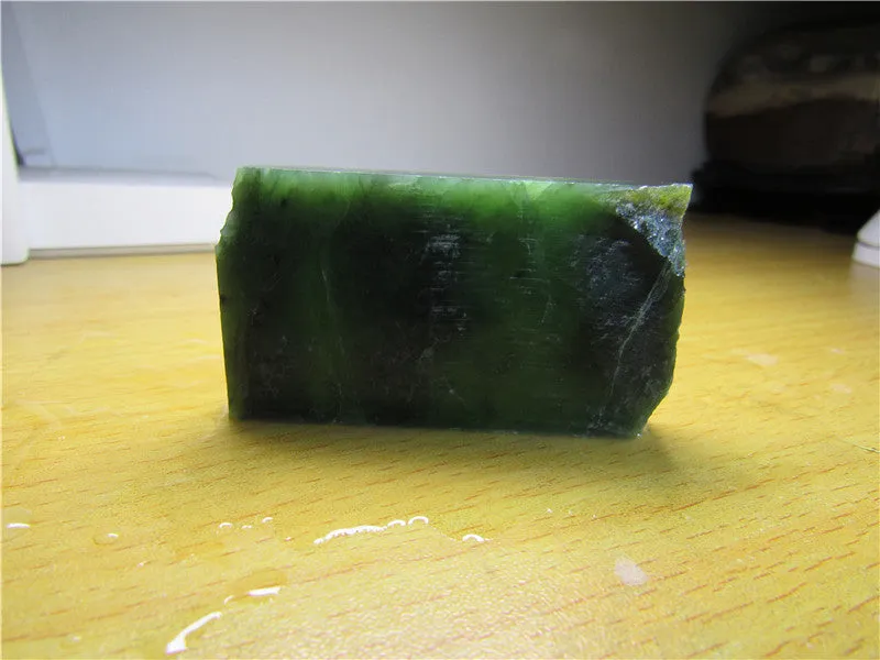 Natural Siberian Jade Rough Russia nephrite Raw (70.38g, 63X38X9mm)