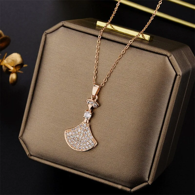 New Design Sense Luxury Zircon Crystal Stainless Steel Necklaces For Women Korean Fashion Sweet Sexy Ladies Neck Chain Jewelry