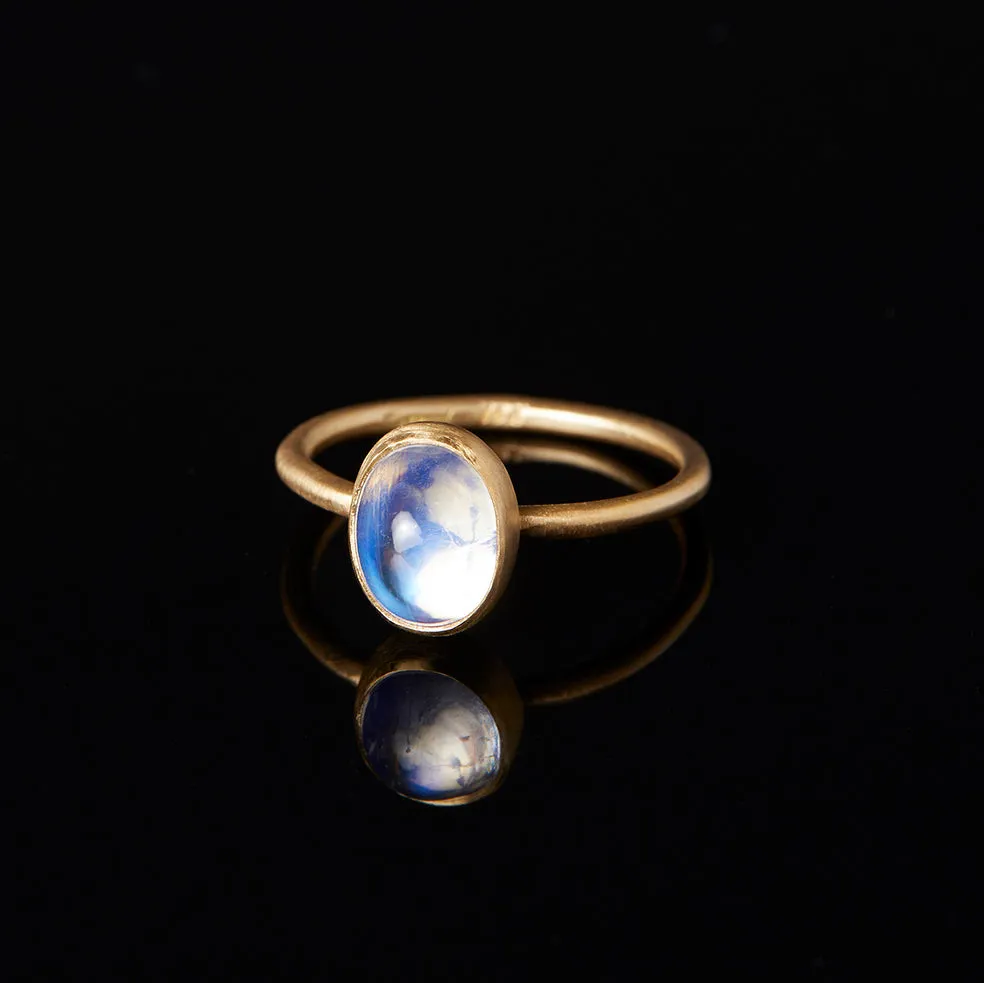 RMR22-OOAK | 1.90 Carat One-of-a-Kind Rainbow Moonstone Ring