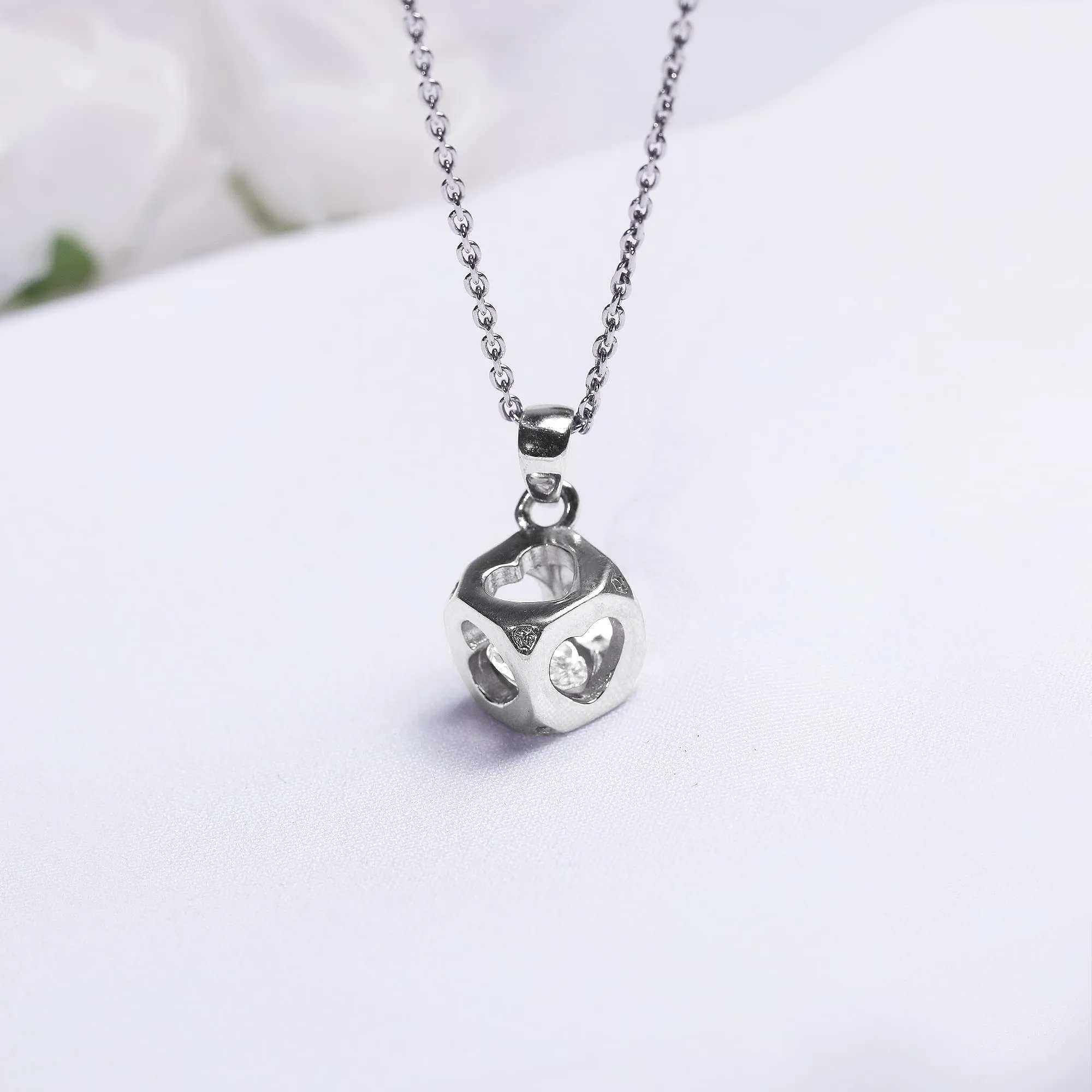 Women’s  Hypoallergenic White Heart Cube Pendant Necklace for Girl White