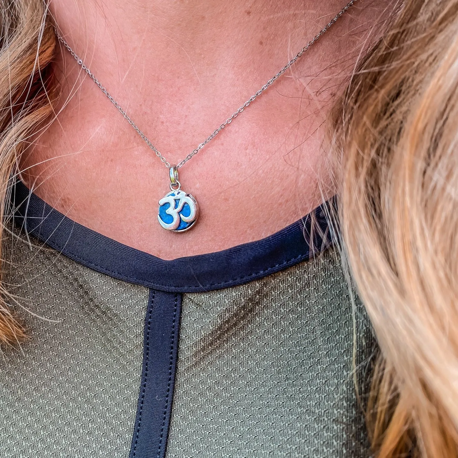 Yoga OM Charm Necklace in Lapis Lazuli